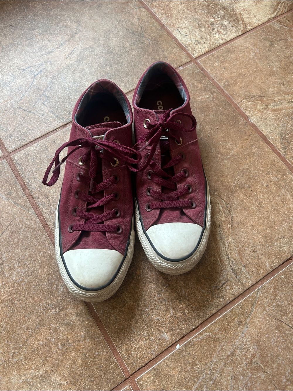 Maroon Low-Top Converse Sneakers